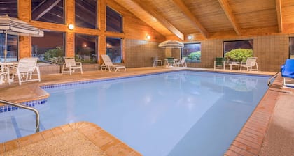 AmericInn by Wyndham Little Falls