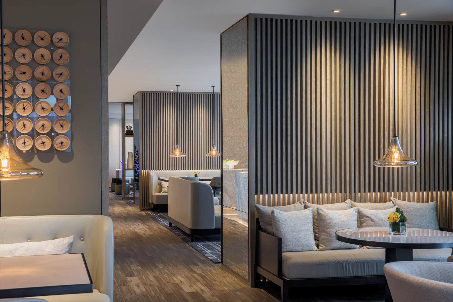 executive deluxe twin beds room | room amenity