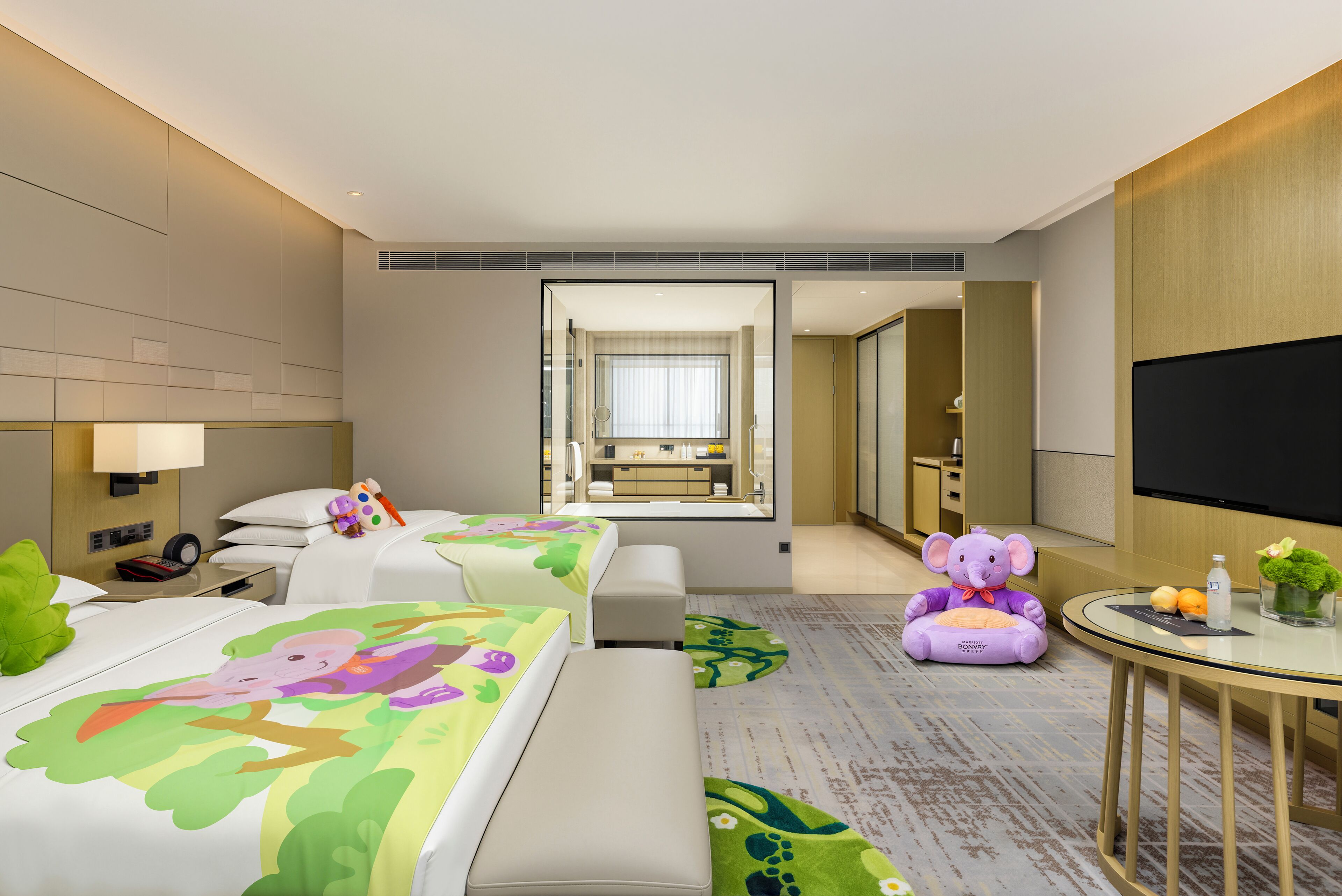 Premium bedding, down comforters, minibar, in-room safe
