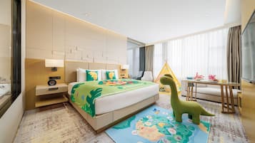 Family King Room | Down comforters, minibar, in-room safe, individually furnished