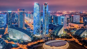 إطلالة على المدينة من المنشأة