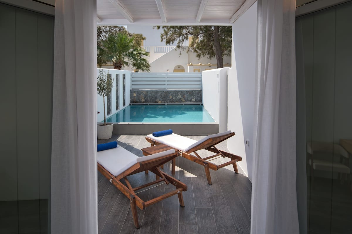 Studio Suite, Private Pool (Excelsior) | 1 bedroom, in-room safe, iron/ironing board, free WiFi