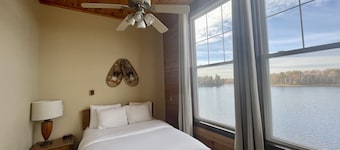 행잉 혼 레이크사이트 리조트