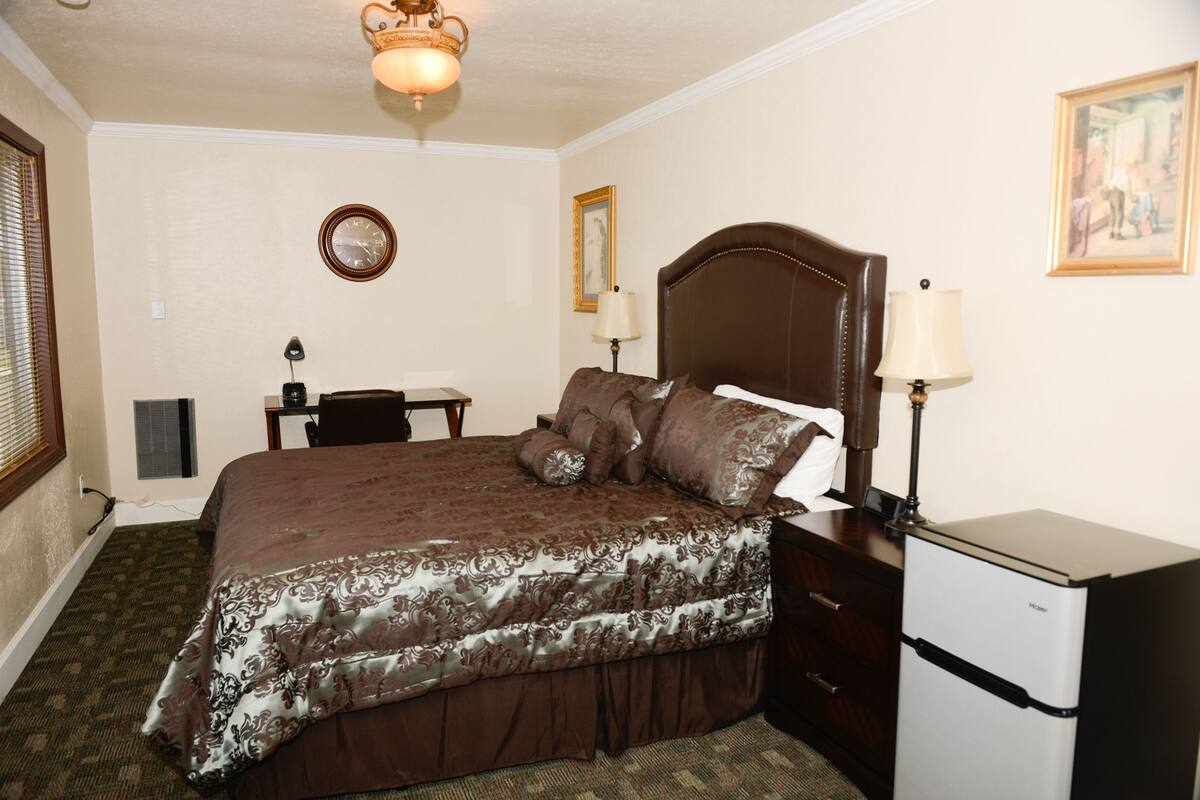 Basic-Zimmer, 1 King-Bett, barrierefrei
