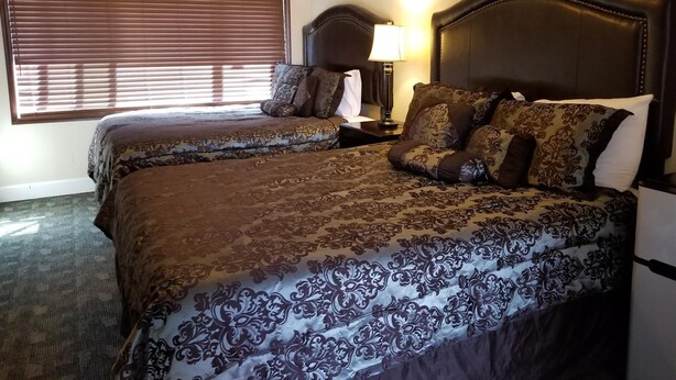 Premium bedding, rollaway beds (surcharge), WiFi (free), bed sheets