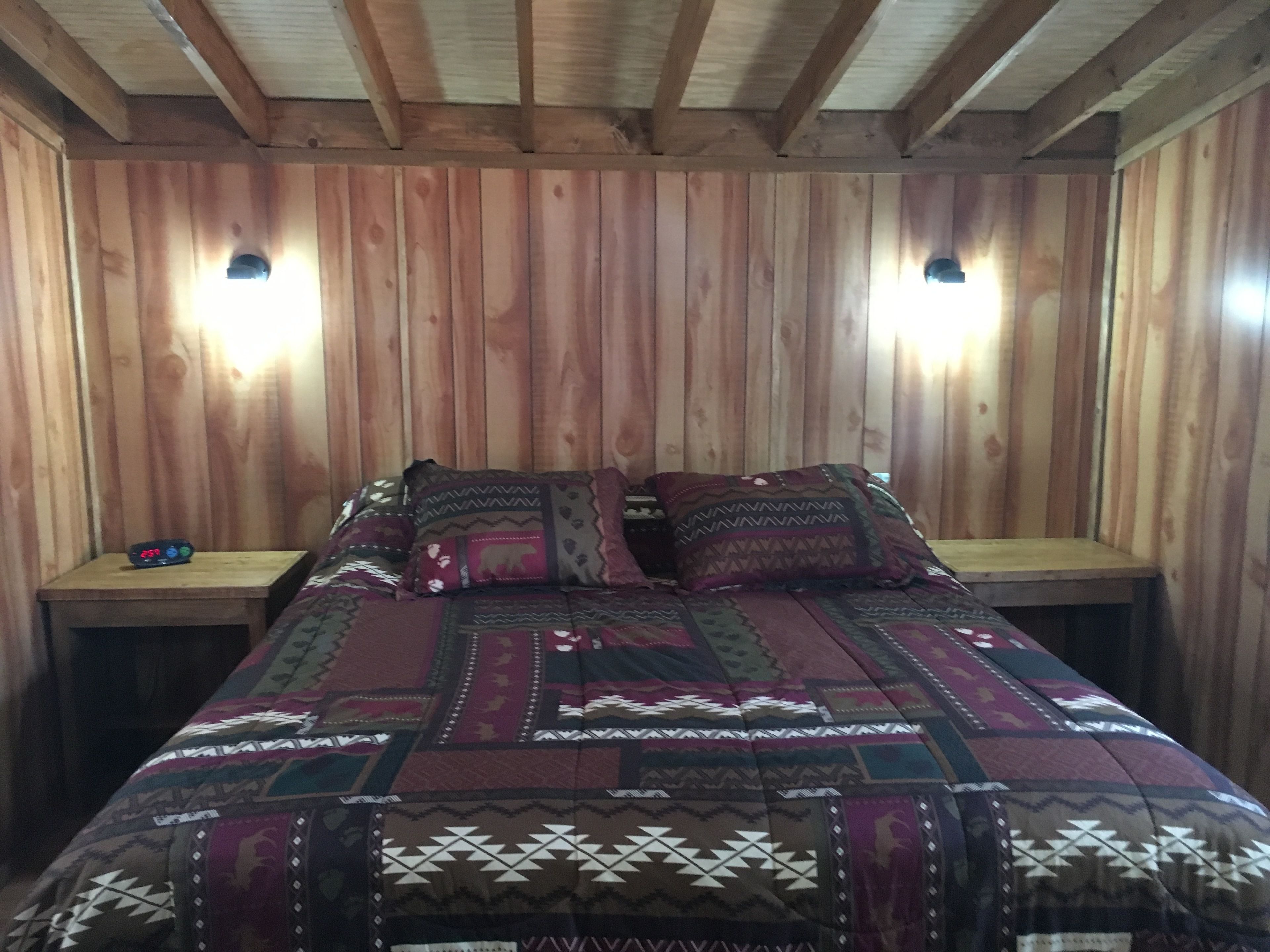 Standard Room, 1 Queen Bed | Blackout drapes, soundproofing, iron/ironing board, free WiFi