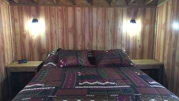 Standard Room, 1 Queen Bed | Blackout curtains, soundproofing, iron/ironing board, free WiFi