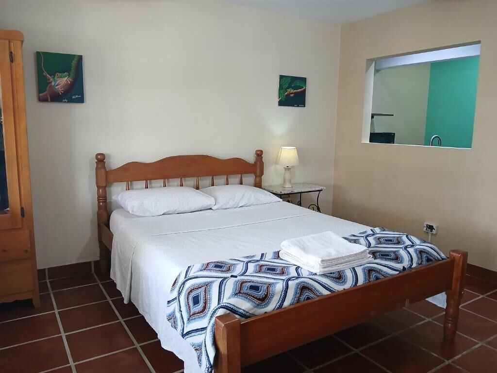 コンフォート スタジオ | 1 室のベッドルーム、高級寝具、客室ごとに異なる装飾、客室ごとに異なるインテリア