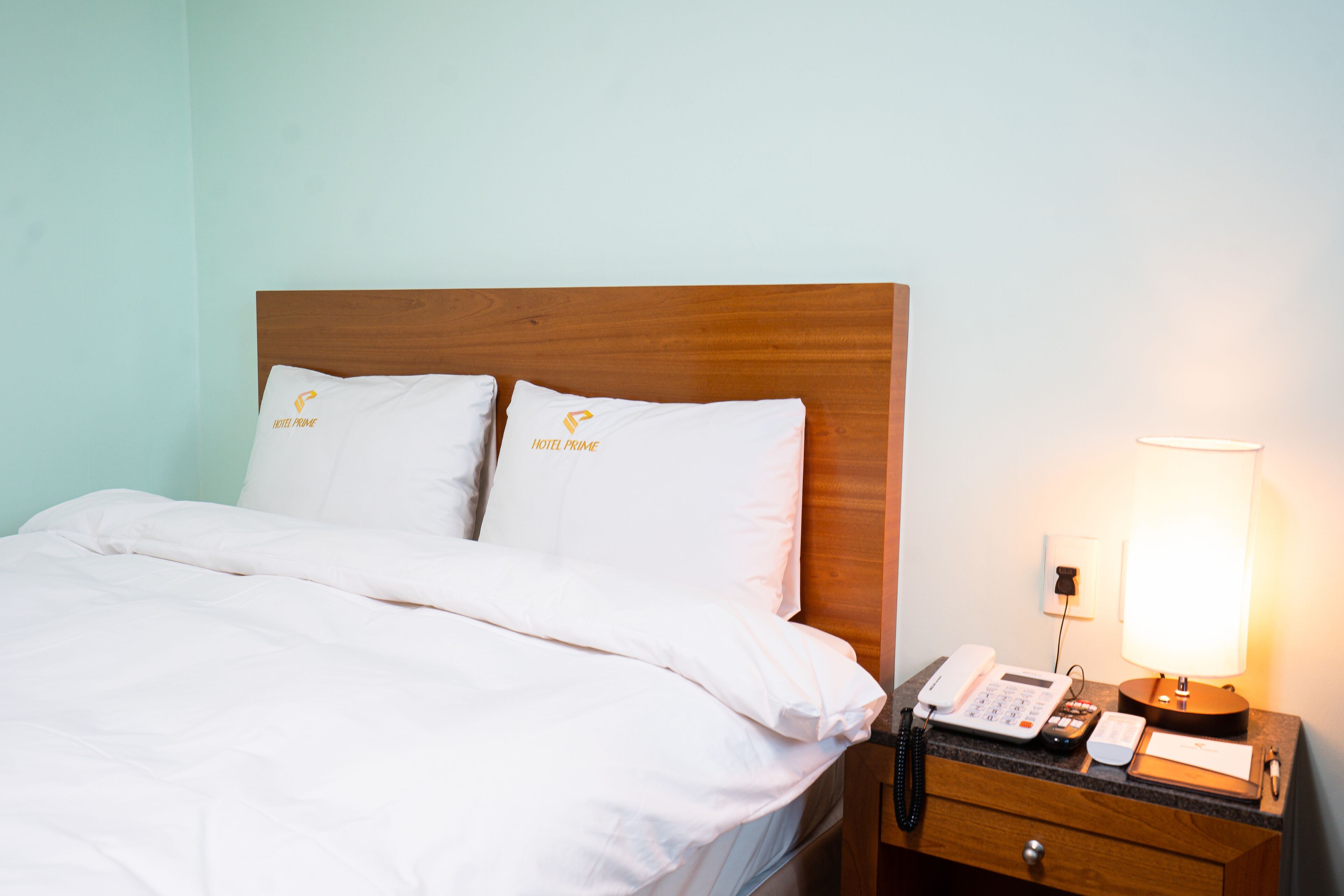 standard room (breakfast for 2, free netflix+youtube) | premium bedding, down duvets, individually furnished, blackout curtains