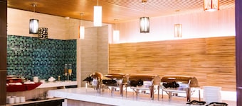 The Golden Bay Hotel Batam