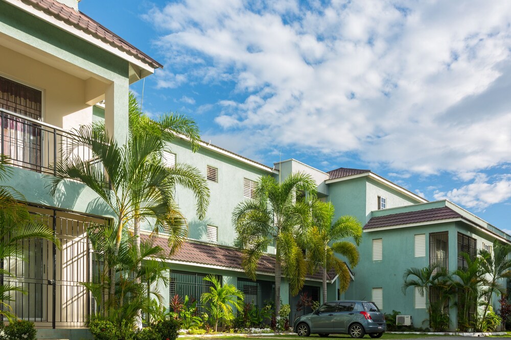 New Kingston Apt at Wellington Cove