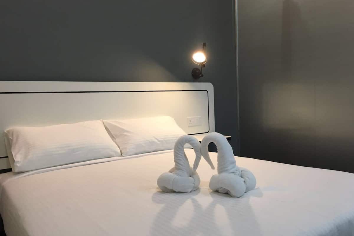 Deluxe-Zimmer | Schreibtisch, Bügeleisen/Bügelbrett, kostenloses WLAN