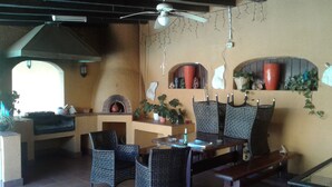 Unclassified image, 2 of 20, button - Inca-Rose Guest House (Francistown)