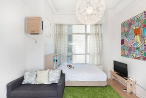 Dúplex Deluxe, baño privado | Sábanas de algodón egipcio, edredones de plumas, escritorio