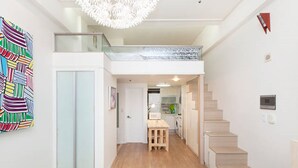 Unclassified image, 5 of 125, button - Seoul Town House (Seoul)