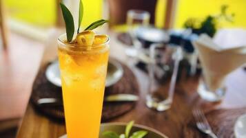 Breakfast, lunch, dinner served; international cuisine