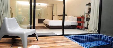 Honeymoon Villa, 1 Bedroom | Minibar, desk, blackout drapes, free WiFi