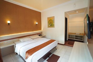 Executive Room | Desk, free WiFi - Patria Plaza Hotel (Blitar)