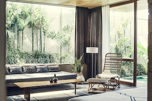 Pool Suite | Premium bedding, minibar, in-room safe, desk - The Slow (Canggu)