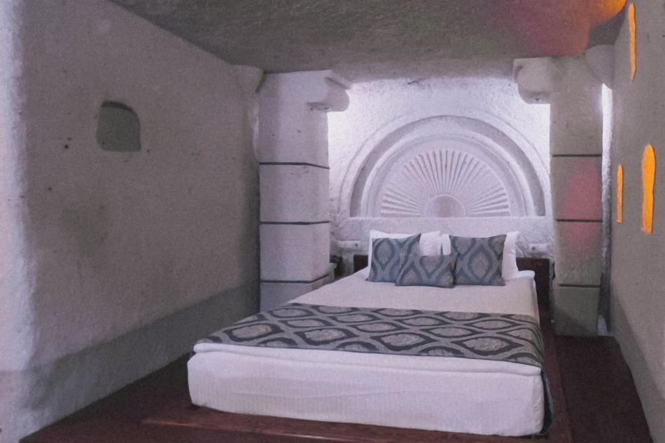 Minibar, decoración personalizada, muebles diferentes y wifi gratis 