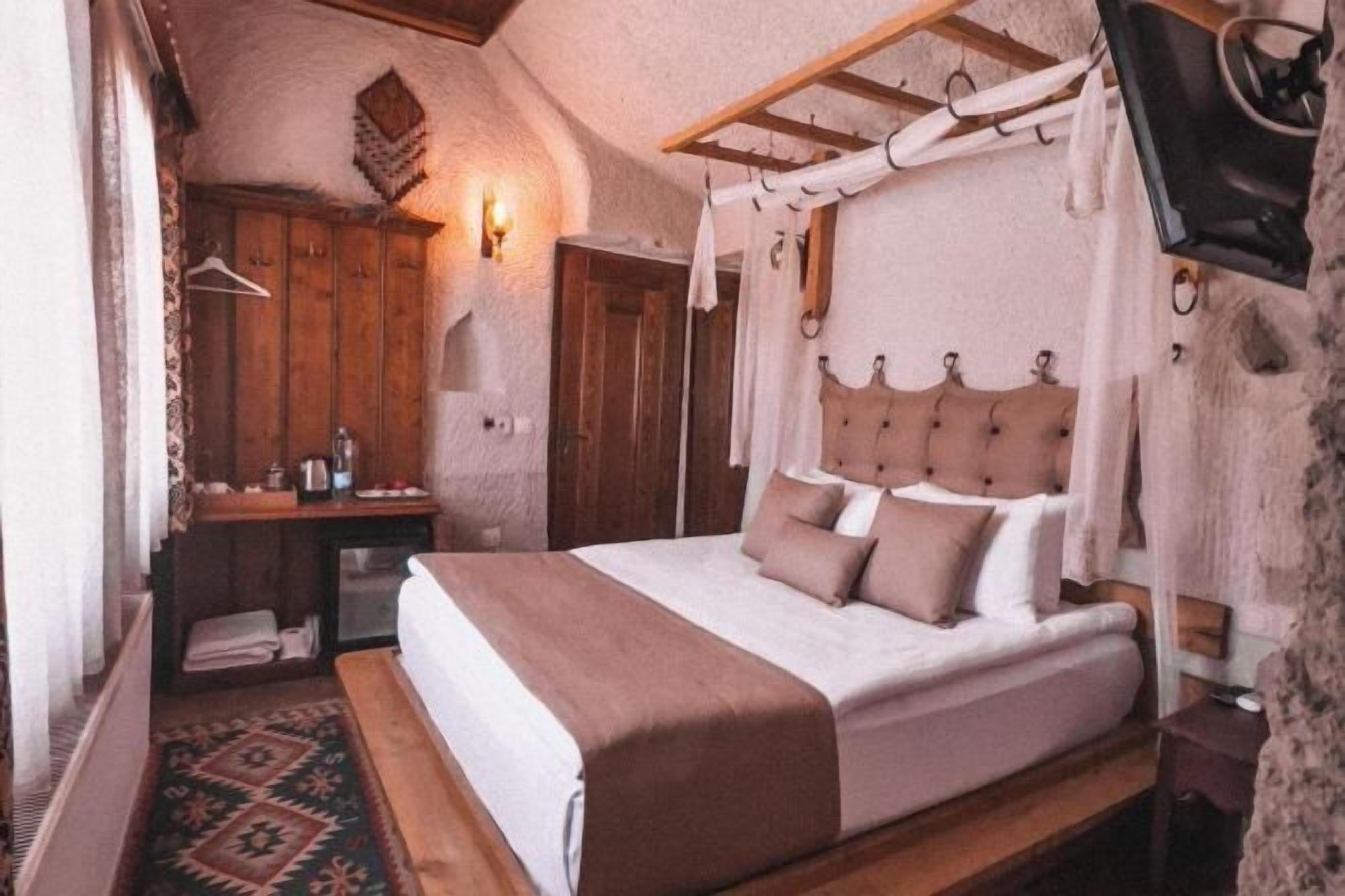 Minibar, decoración personalizada, muebles diferentes y wifi gratis 