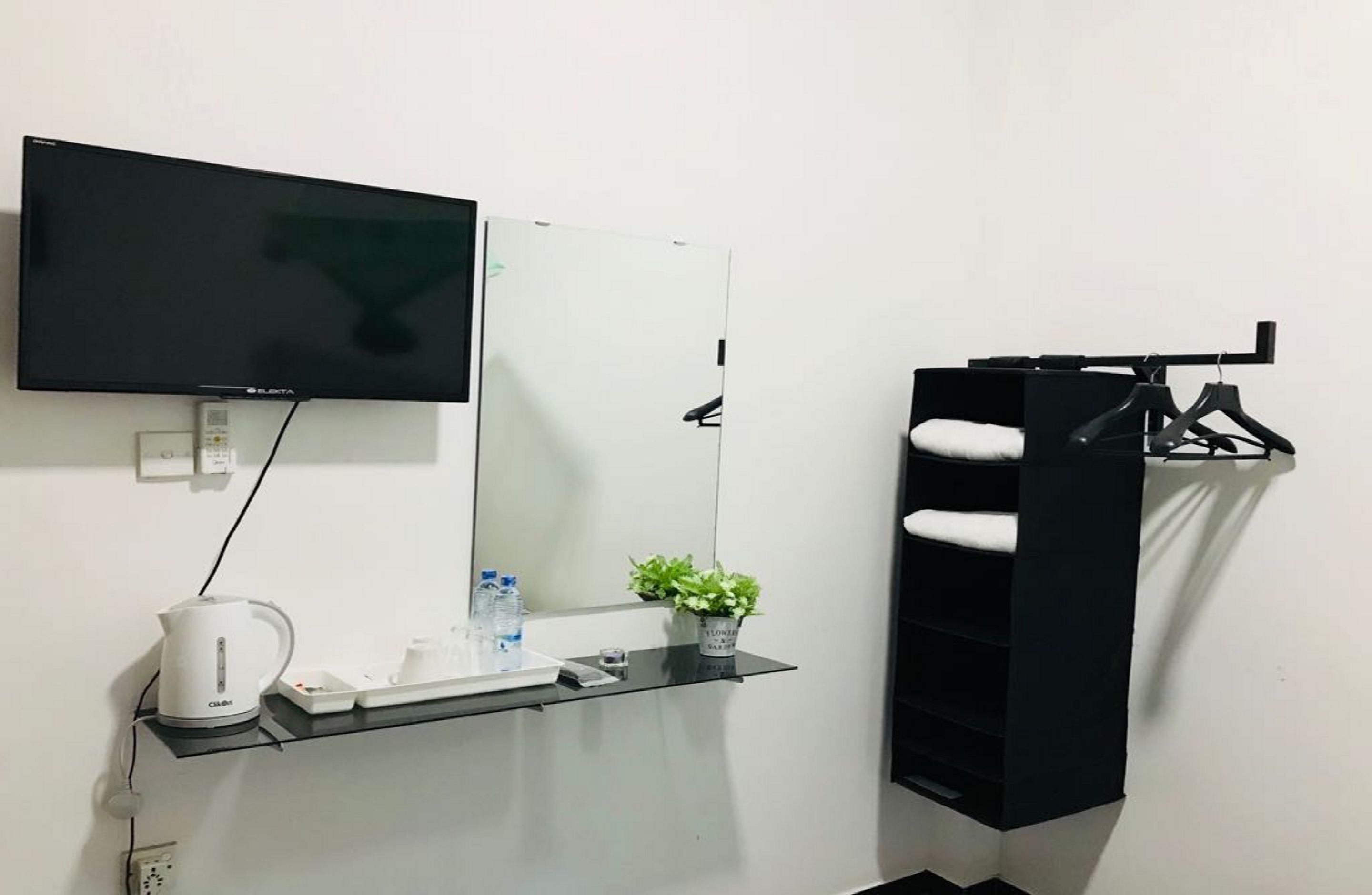 Photo - House of Seya