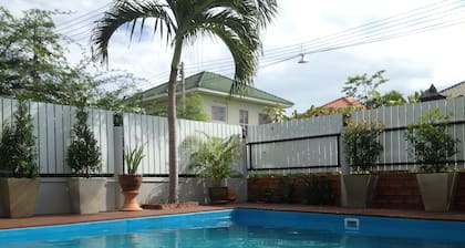 Baan Par Pern Hadchaosamran