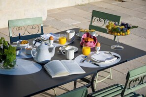 Desayuno continental incluido todos los días