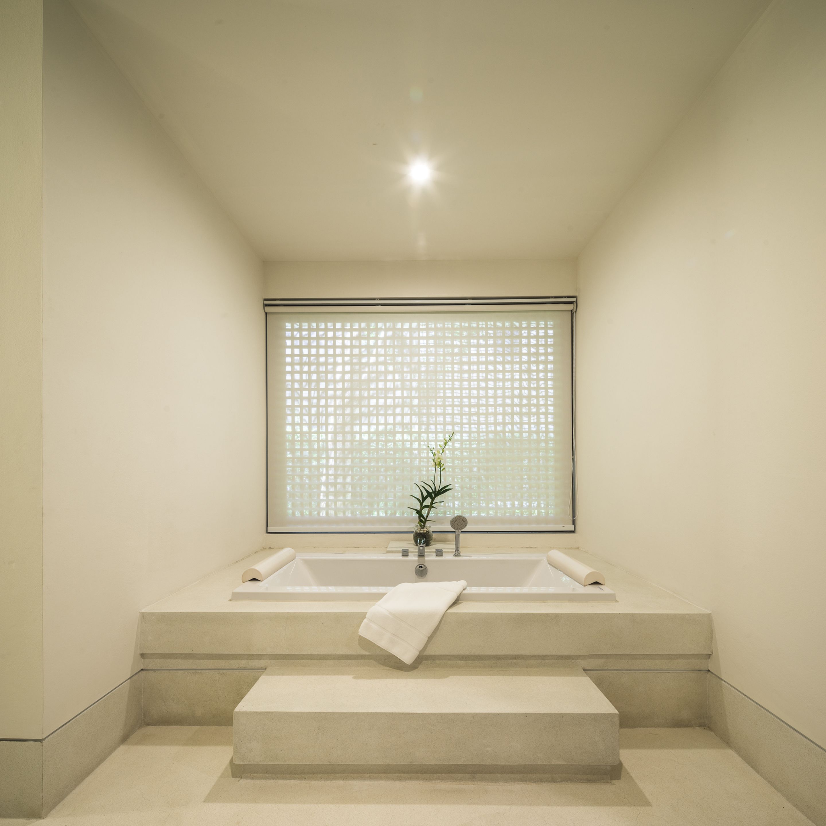 2 bedroom pool villa | deep-soaking bathtub