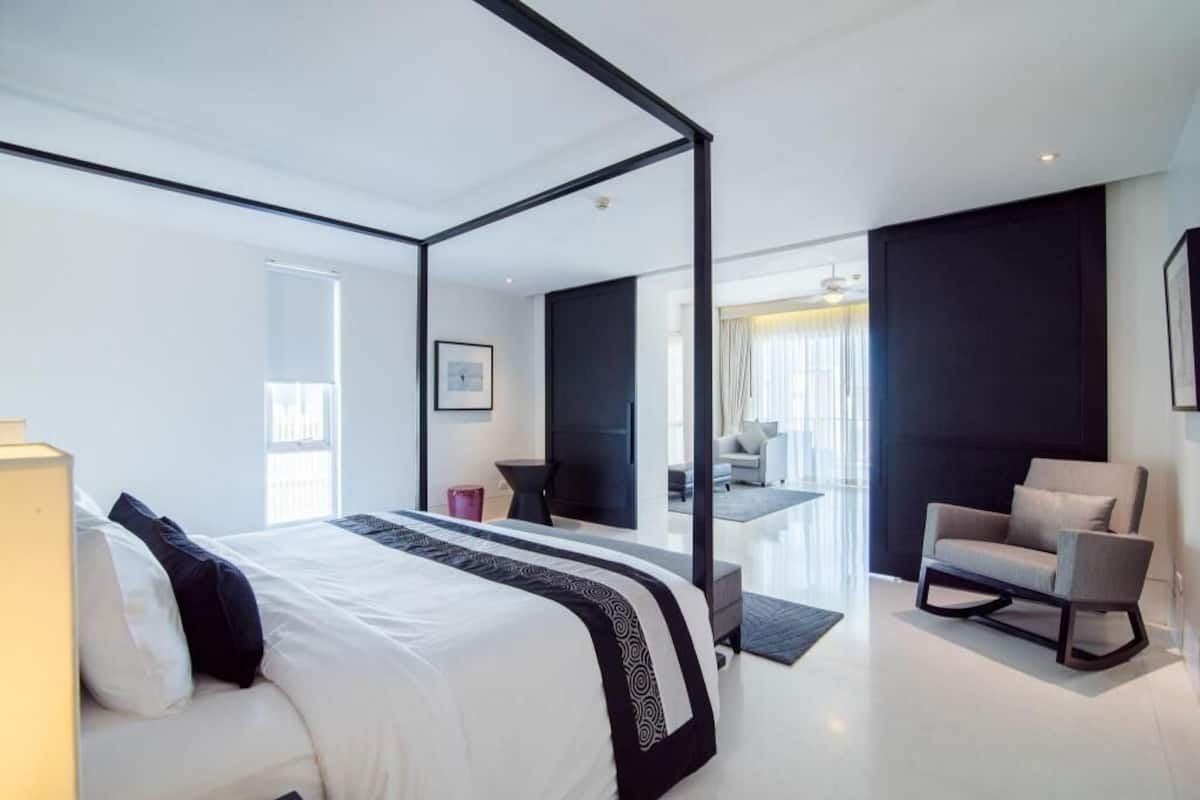 In-room safe, desk, laptop workspace, blackout curtains