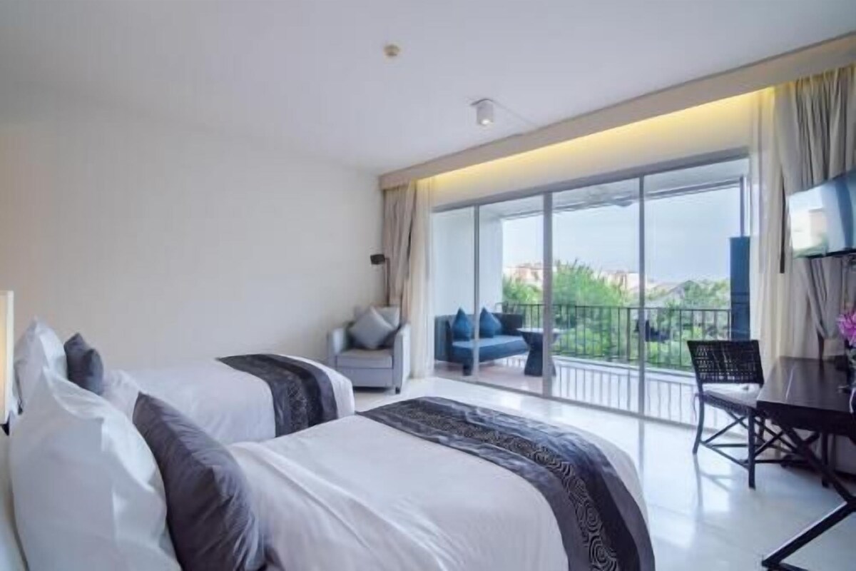 In-room safe, desk, laptop workspace, blackout curtains