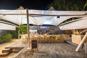 Bar (en la propiedad)