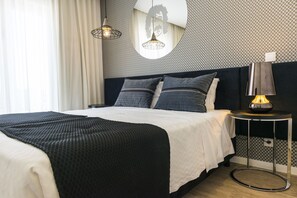 Chambre Double | Coffres-forts dans les chambres, décoration personnalisée, bureau