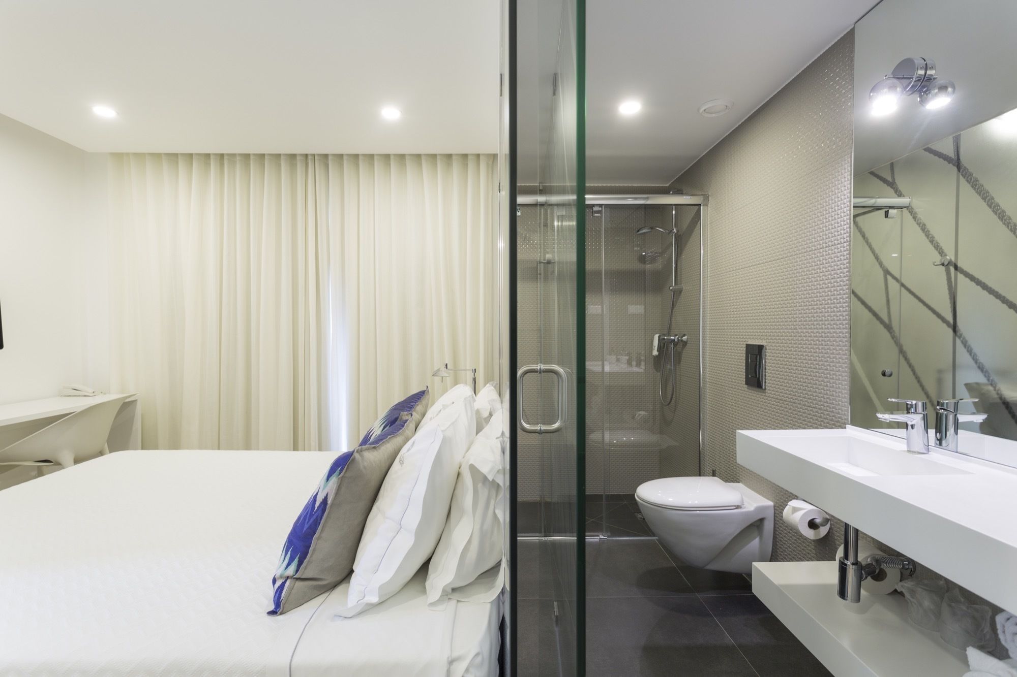 standard double room, pool view | bathroom | shower, rainfall showerhead, free toiletries, hair dryer