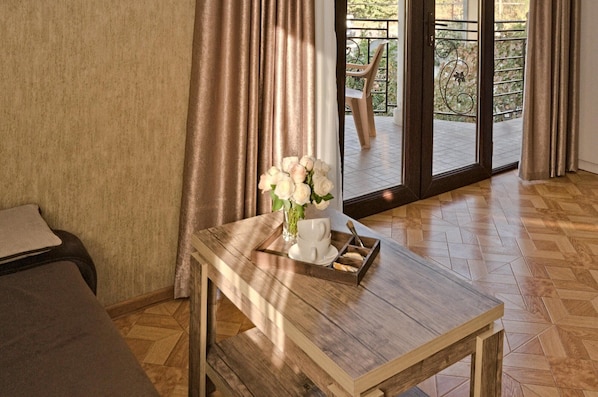 Dining - Hotel Villa Victoria (Tbilisi)