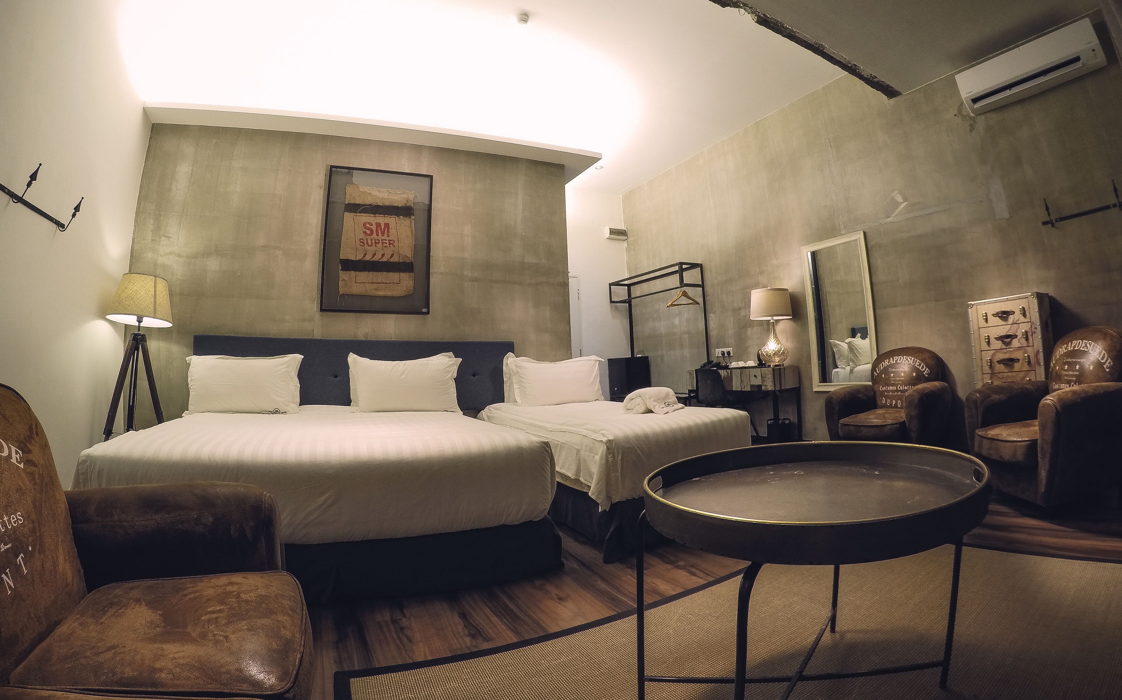 family suite - with internet | in-room safe, desk, blackout curtains, soundproofing