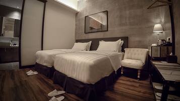 In-room safe, desk, blackout curtains, soundproofing
