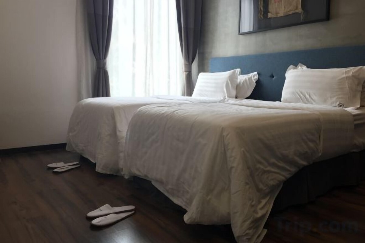 Superior Twin Room with View