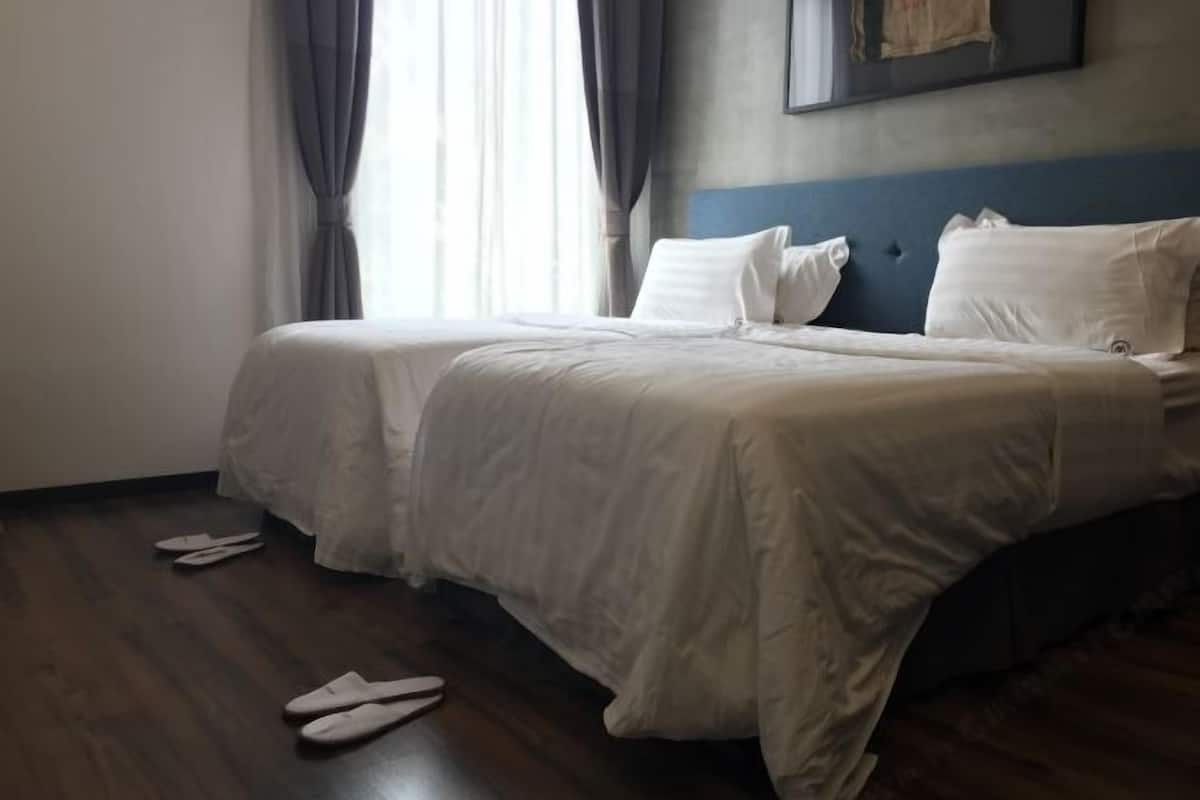 In-room safe, desk, blackout curtains, soundproofing