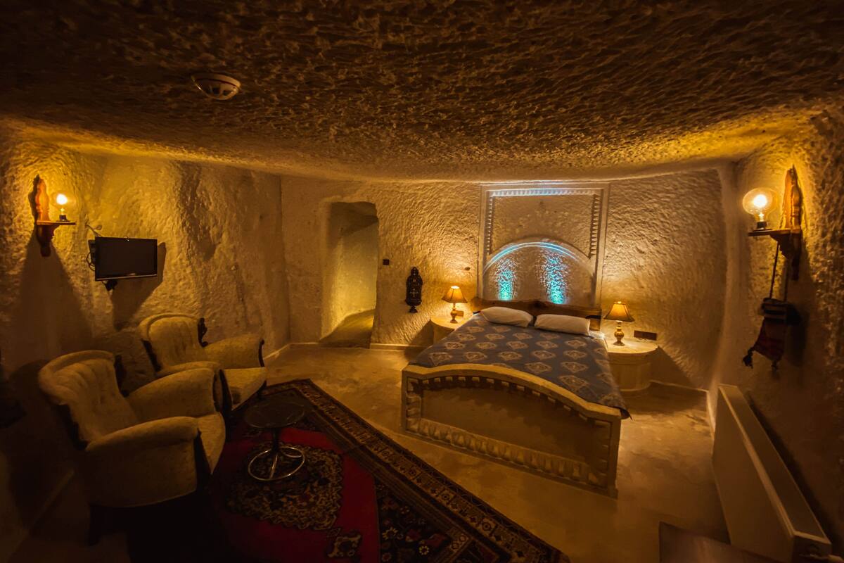 Suite Cave Room | 1 phòng ngủ, trang trí khác biệt