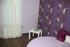 Double or Twin Room, 2 Single Beds, Private Bathroom, Mezzanine