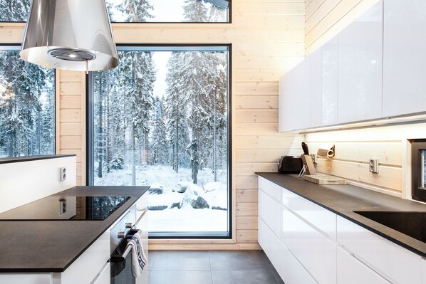 Design Villa, 3 Bedrooms, Sauna | Private kitchen - Villa Polaris (Pälkäne)