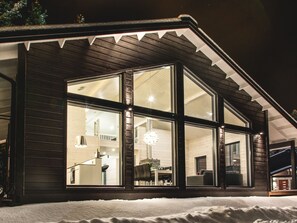 Villa Design - 4 sovrum - bastu | 1 sovrum, skrivbord, ljudisolering och strykjärn/strykbräda