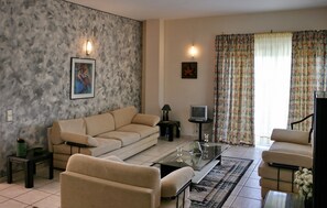 Living room - Sandy Bay Hotel (Lesvos)
