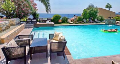 Sandy Bay Hotel