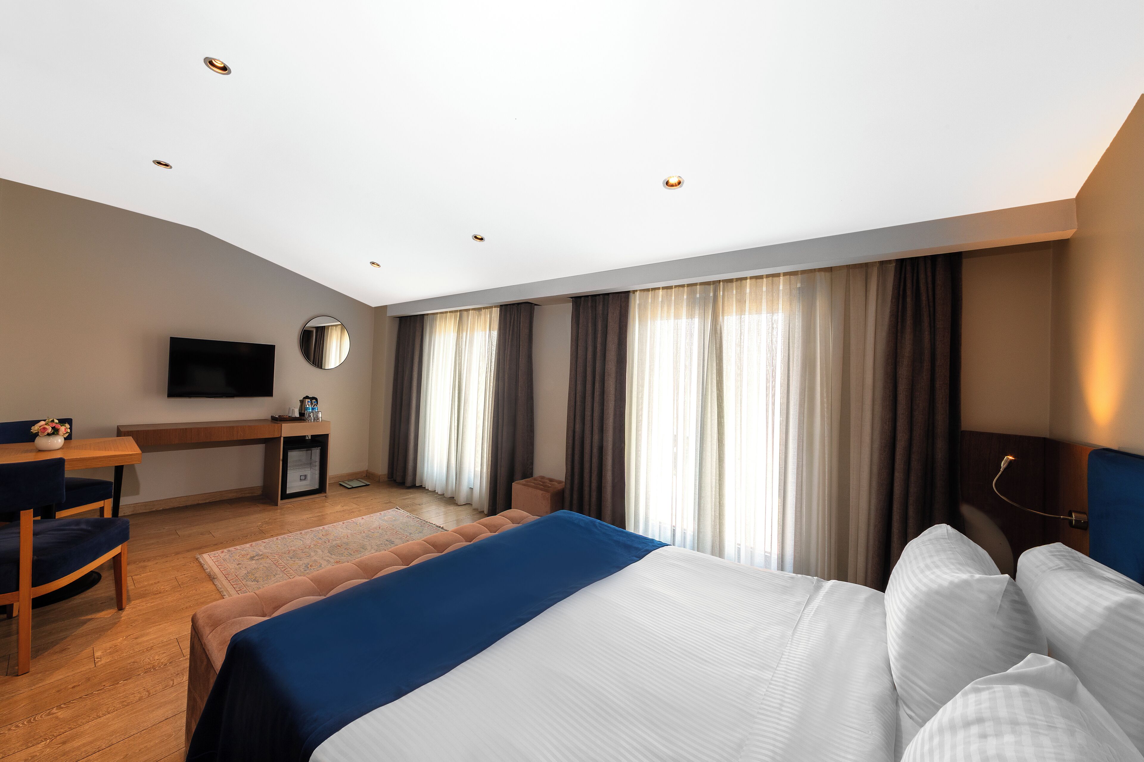 Superior Suite, Terrace | Minibar, in-room safe, laptop workspace, soundproofing