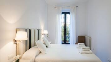 Departamento familiar, 2 habitaciones, balcón, vista a la ciudad (Alcazar I)