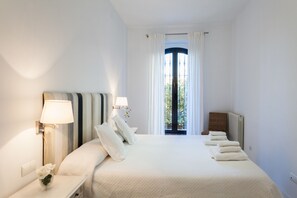 Departamento familiar, 2 habitaciones, balcón, vista a la ciudad (Alcazar I)