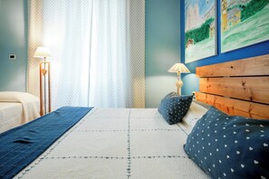 Queen Superior Room | Minibar, in-room safe, desk, soundproofing - QuodLibet (Rome)