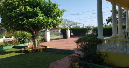 Ocho Rios Almond Tree Villas